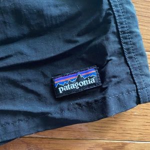 L Patagonia black shorts